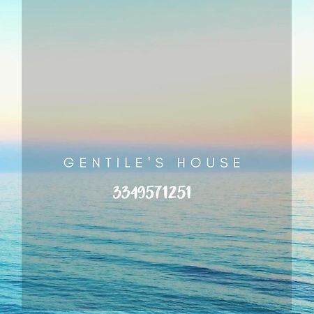 Апартаменты Gentile'S House Монополи Экстерьер фото